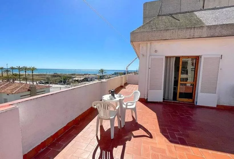 Apartamentos Sol y Mar Segur 3000