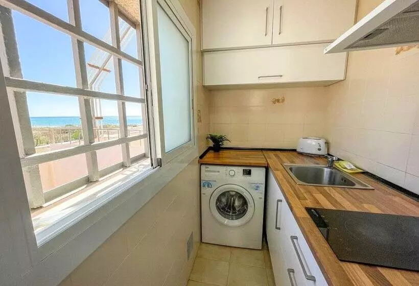 Apartamentos Sol y Mar Segur 3000