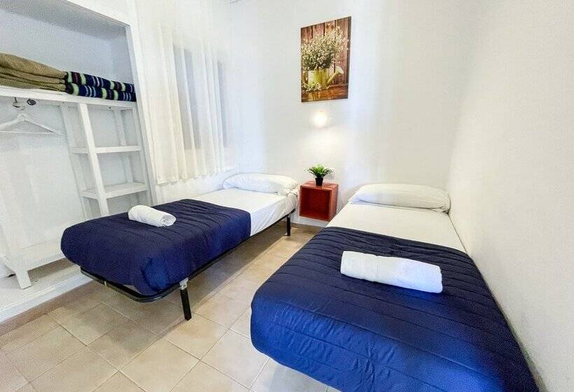 Apartamentos Sol y Mar Segur 3000