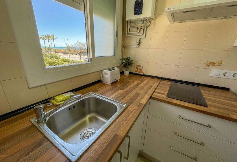 Apartamentos Sol y Mar Segur 3000