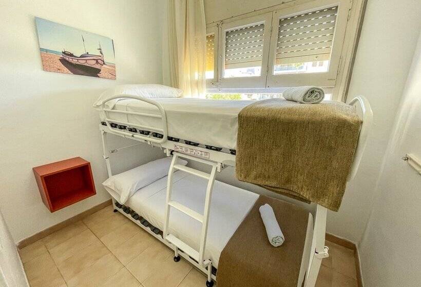 Apartamentos Sol y Mar Segur 3000