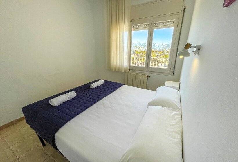 Apartamentos Sol y Mar Segur 3000