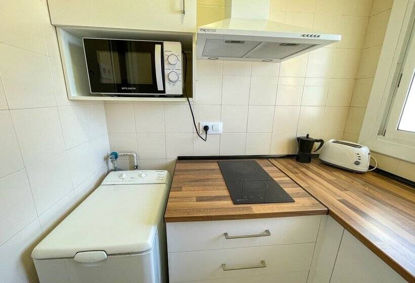 Apartamentos Sol y Mar Segur 3000