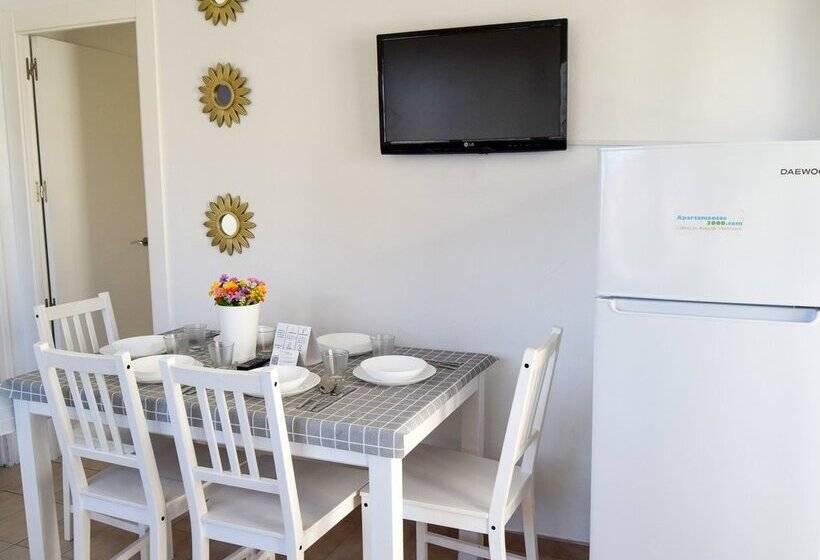 Apartamentos Sol y Mar Segur 3000