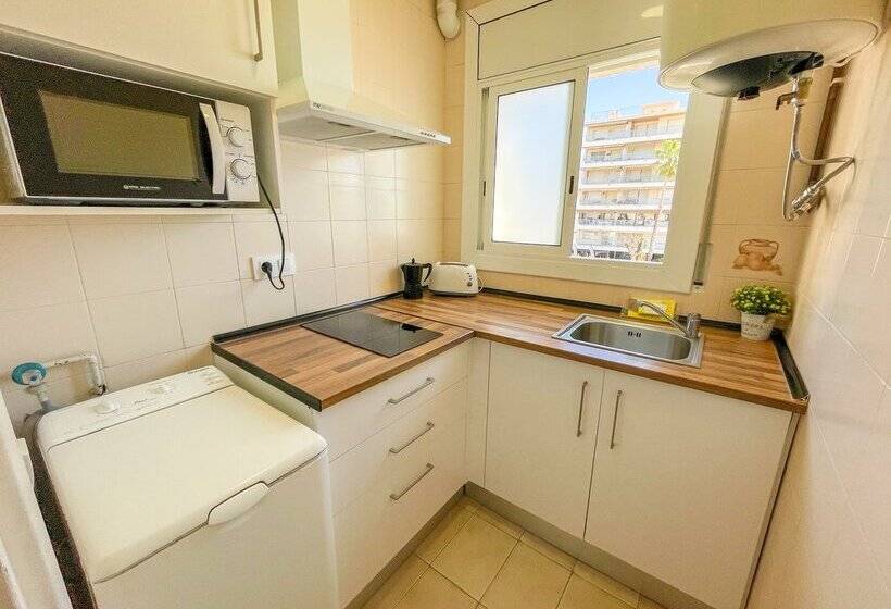 Apartamentos Sol y Mar Segur 3000