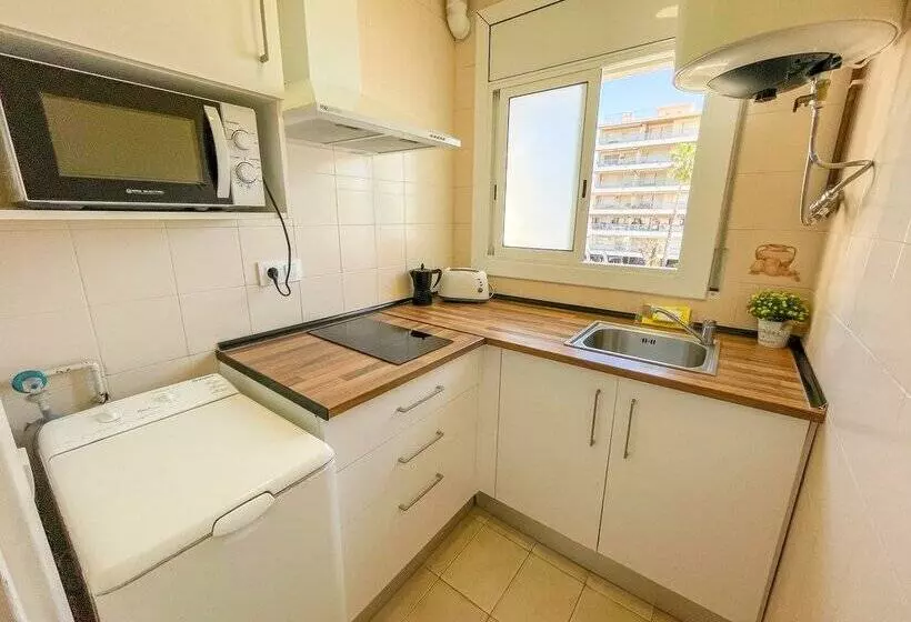 Apartamentos Sol y Mar Segur 3000