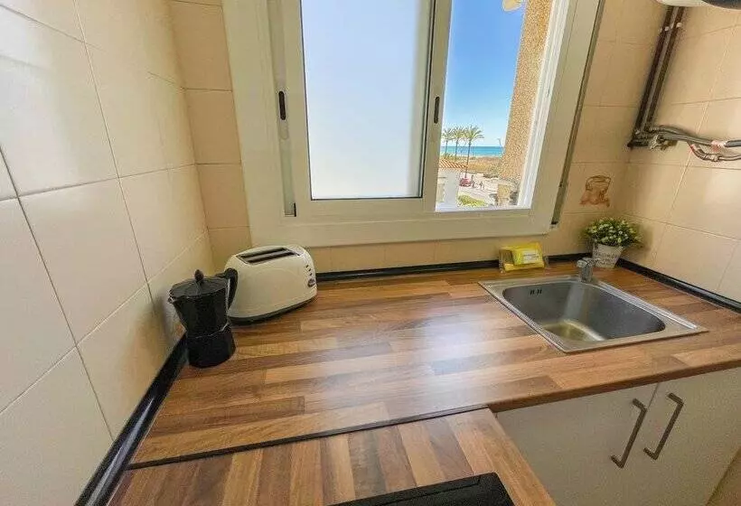 Apartamentos Sol y Mar Segur 3000