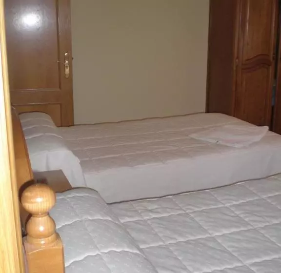Pension Hostal Catro Ventos