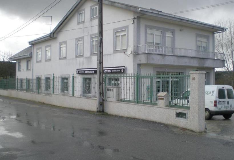 پانسیون Hostal Catro Ventos