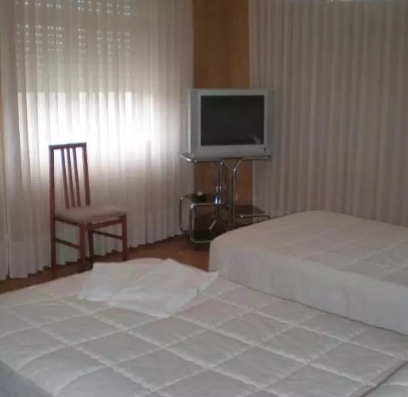 Pension Hostal Catro Ventos