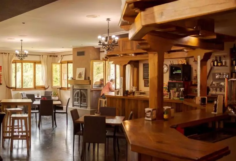 پانسیون Hostal Restaurante Ventasierra