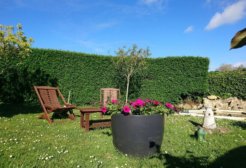 הוסטל Posada El Jardín