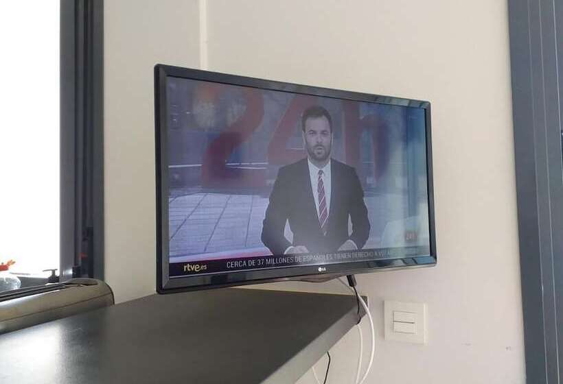 بنسيون Casa Oretani