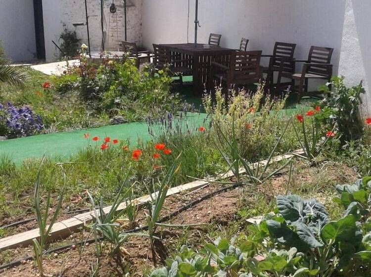 بنسيون Casa Oretani