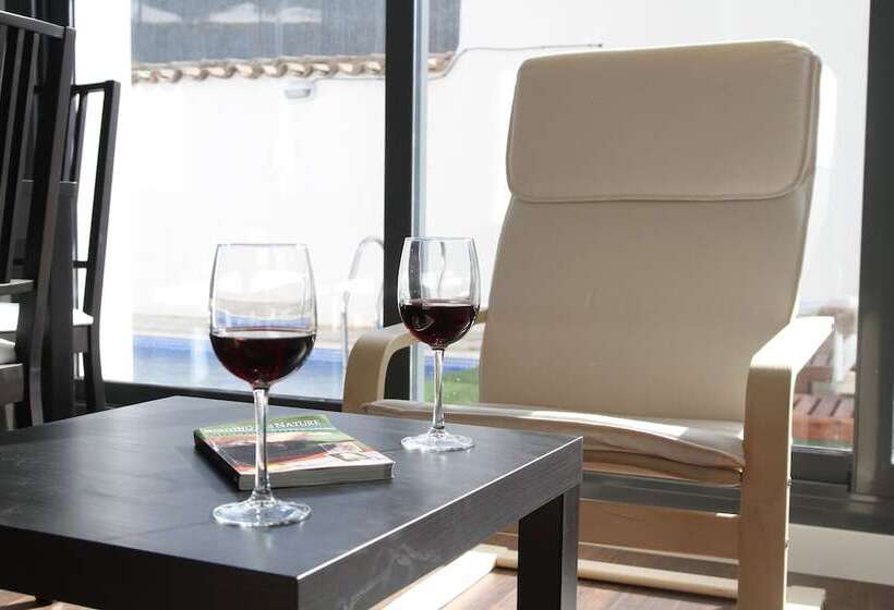 بنسيون Casa Oretani