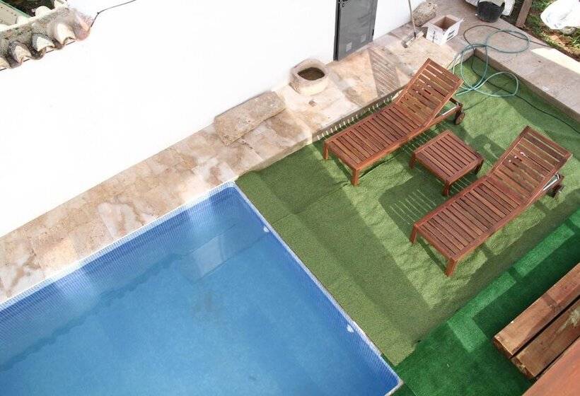 بنسيون Casa Oretani