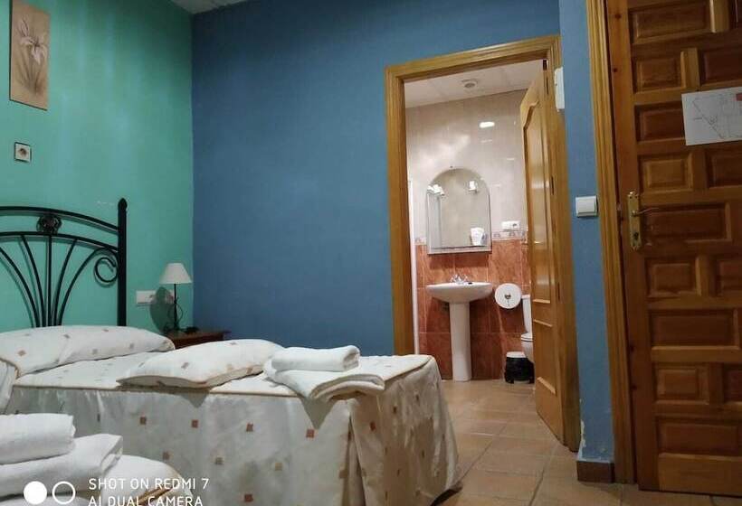 Общежитие Hostal Restaurante El Parador