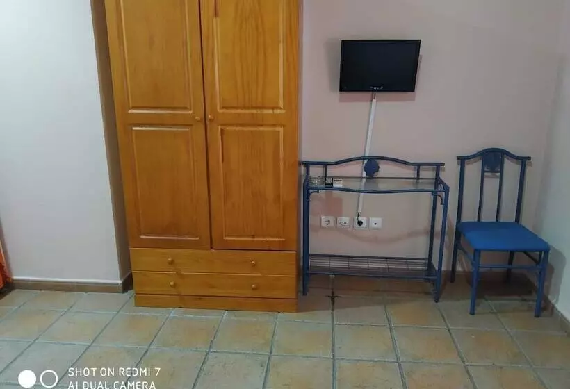 ユースホステル Hostal Restaurante El Parador