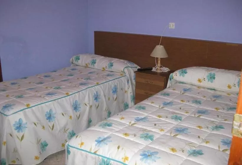 پانسیون Hostal El Duje