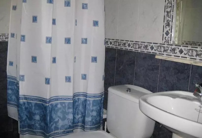 پانسیون Hostal El Duje