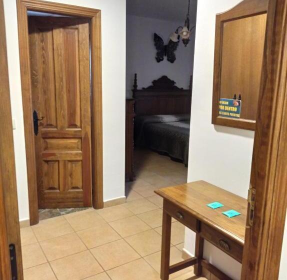 بنسيون Hostal El Hayedo