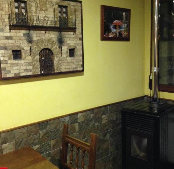 بنسيون Hostal El Hayedo