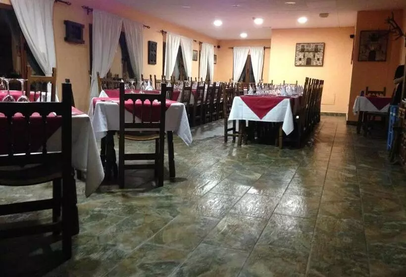 ペンション Hostal El Hayedo