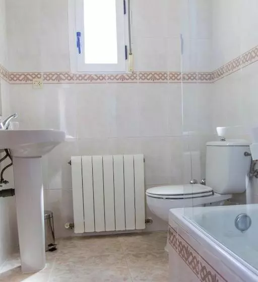 پانسیون Hostal Restaurante María Victoria