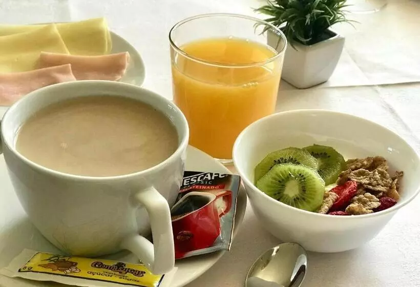 Pensión Residencia A Cruzán