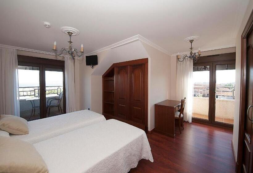 Pensión Residencia A Cruzán