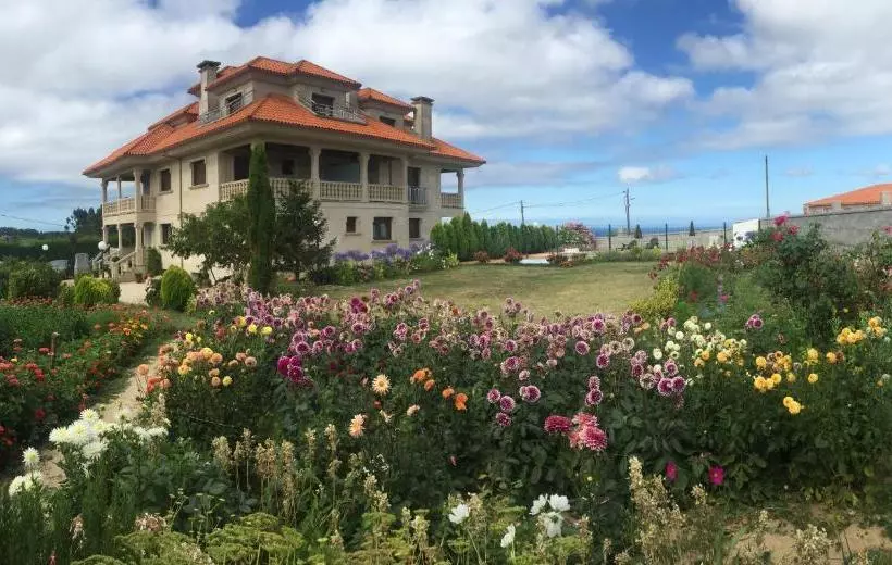 Pensión Residencia A Cruzán