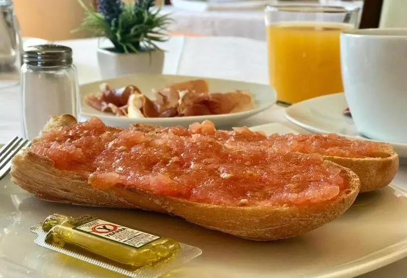 Pensión Residencia A Cruzán