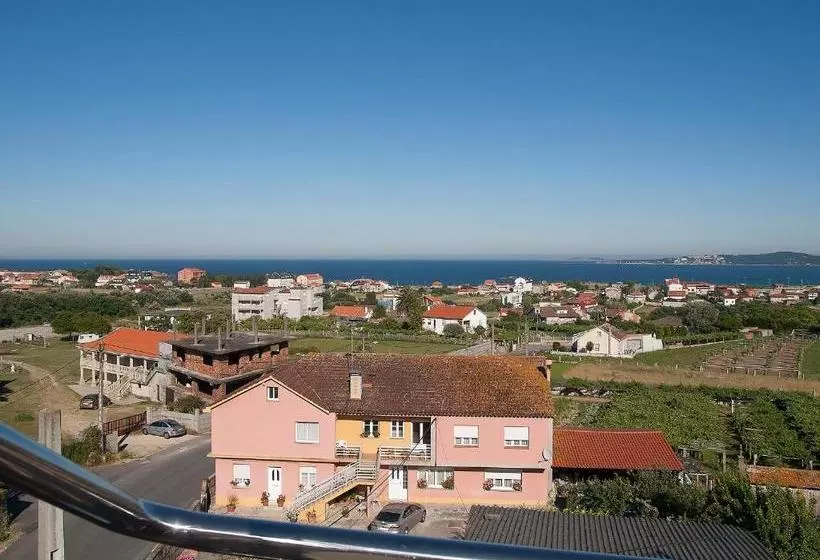 Pensión Residencia A Cruzán