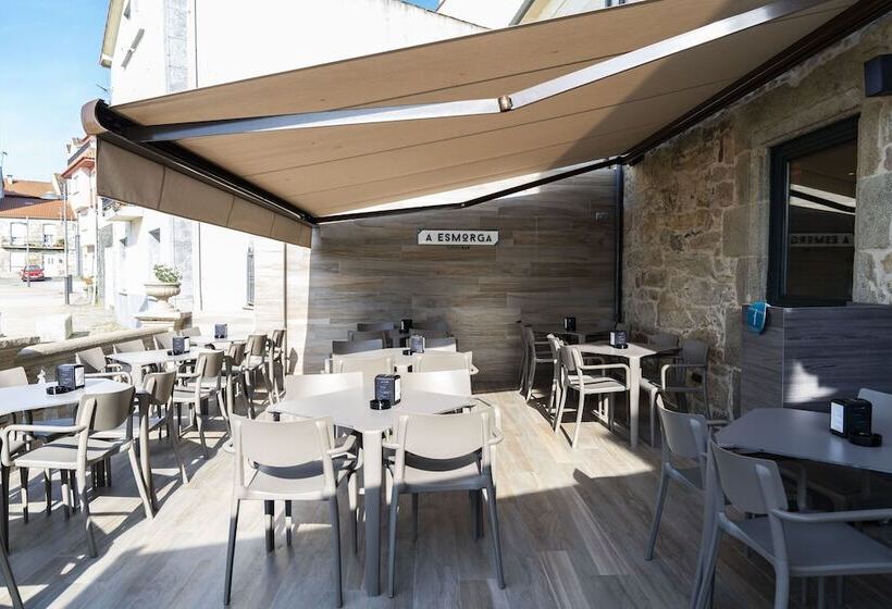 هاستل A Esmorgaposada Del Mar