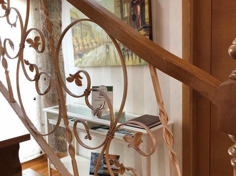 هاستل A Esmorgaposada Del Mar