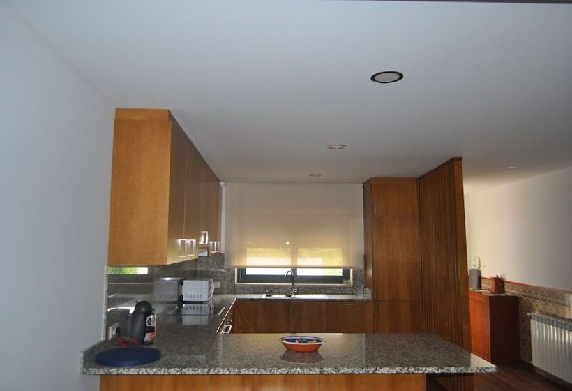 Пансион Casa Da Adega   Quinta Da Portela