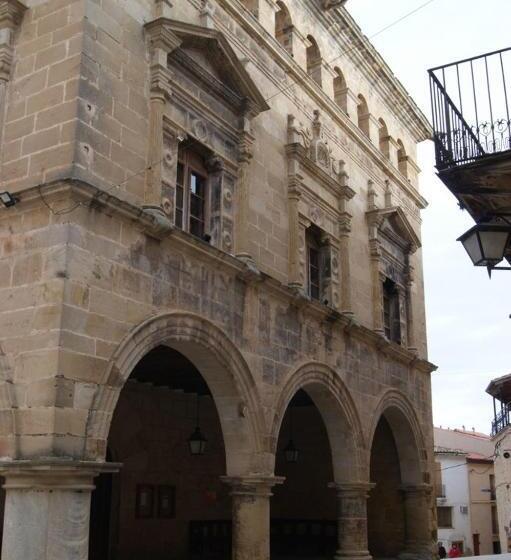 بنسيون Hostal Can Barrina