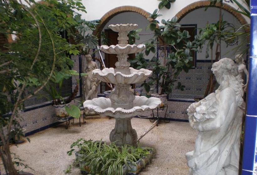 پانسیون Hostal Lepanto