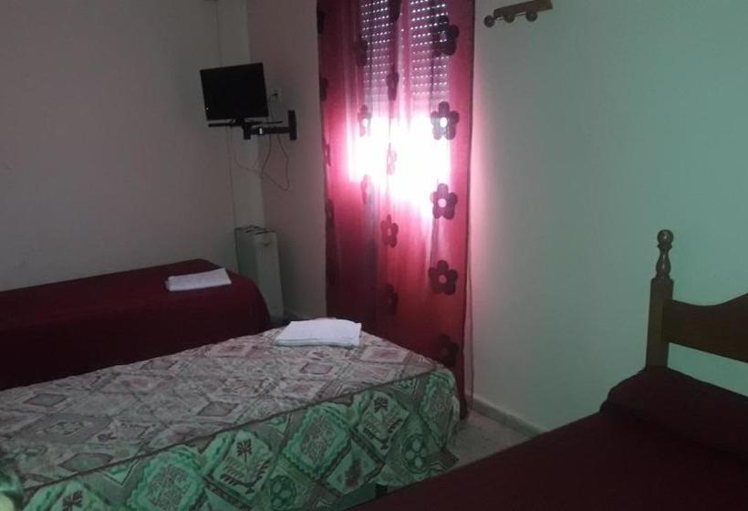 پانسیون Hostal Lepanto