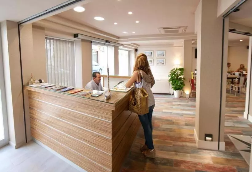 Majatalo Hostal Loimar