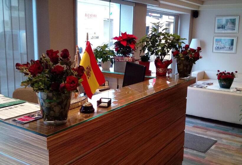 پانسیون Hostal Loimar