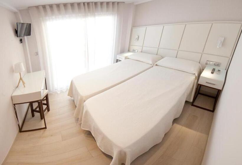 پانسیون Hostal Loimar