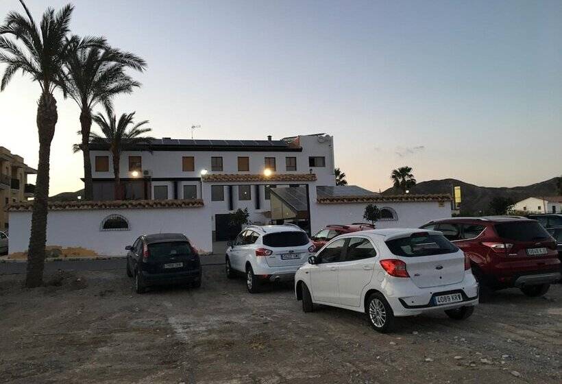 펜션 Hostal Mesón Arboleas