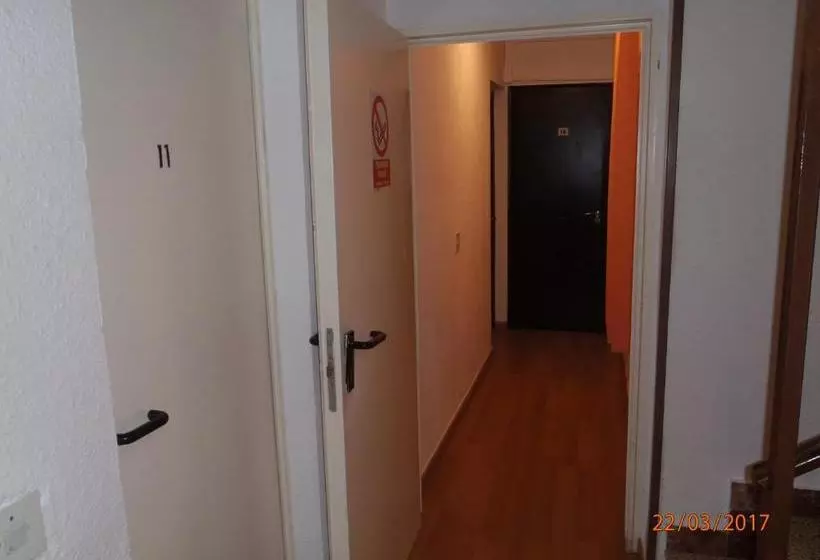 ペンション Hostal Oklahoma