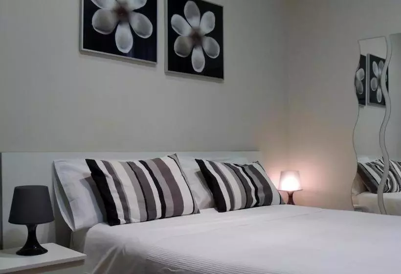 ペンション Hostal Oklahoma