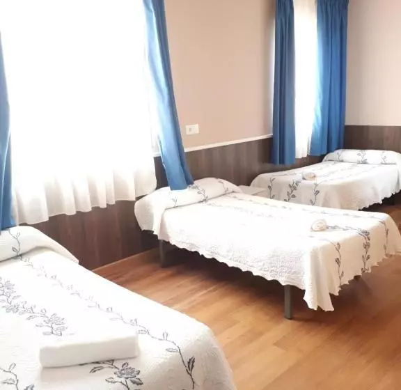 ペンション Hostal Oklahoma