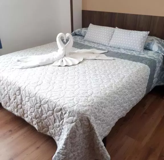 ペンション Hostal Oklahoma