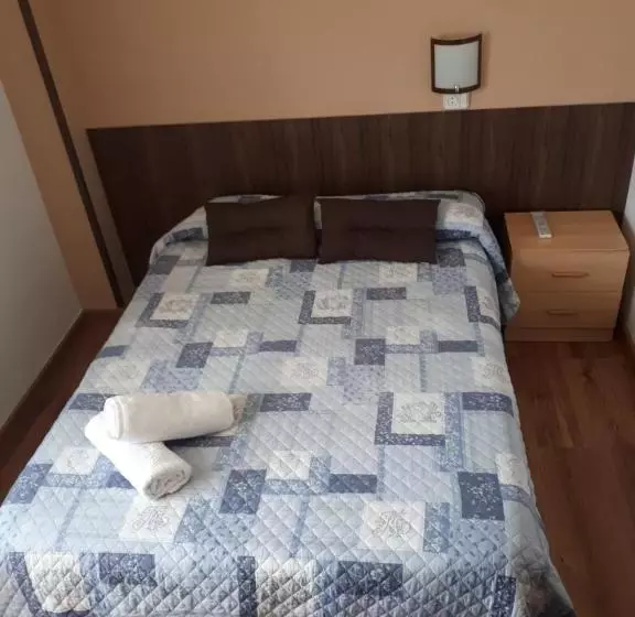 ペンション Hostal Oklahoma