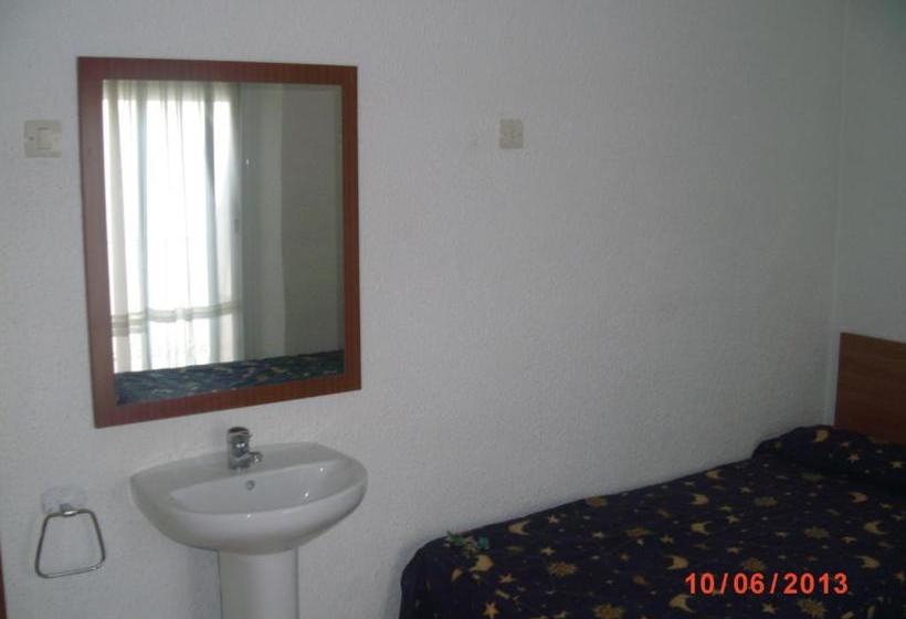 Pensión Santa Marta