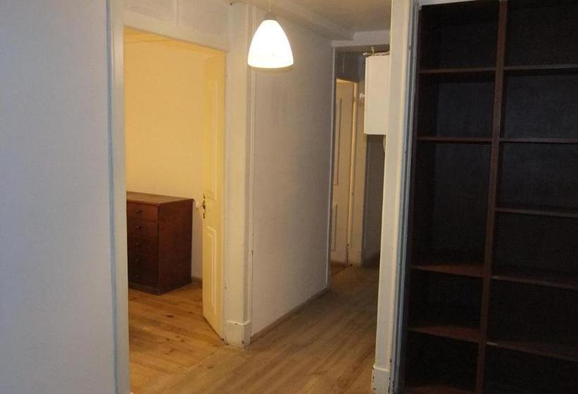 پانسیون Lisbon Budget Inn